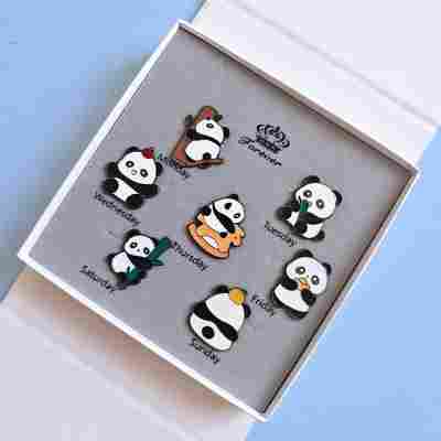 【happy熊猫胸针7枚礼盒装】+礼品袋